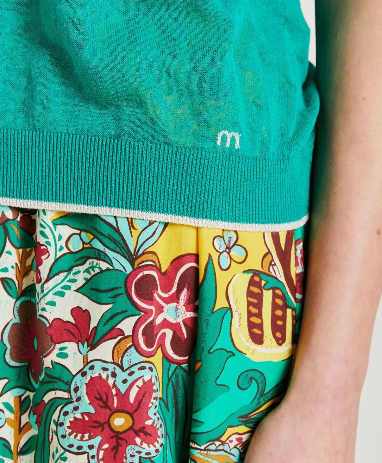 Donne Momonì Maglieria-Maglia Edie In Lino - Smeraldo