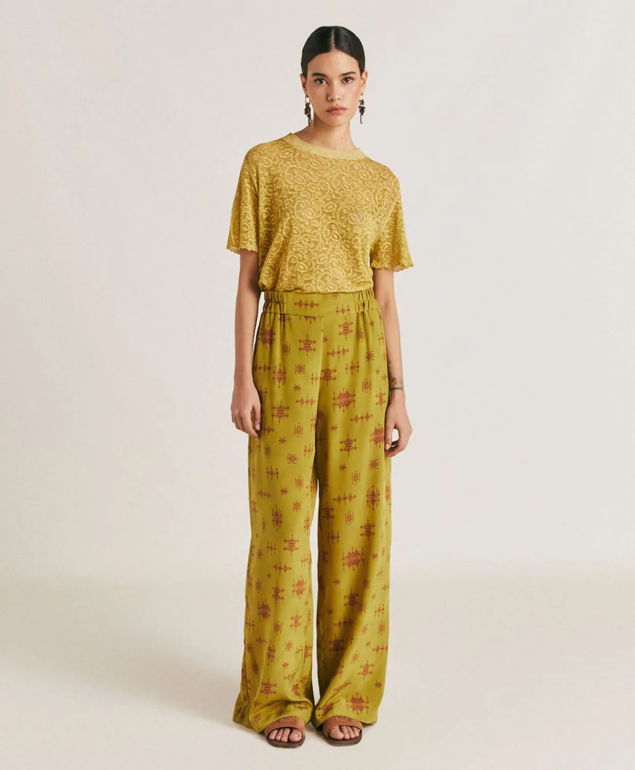 Donne Momonì Pantaloni E Shorts-Pantaloni Baccarat In Crepe De Chine - Lime/Vino