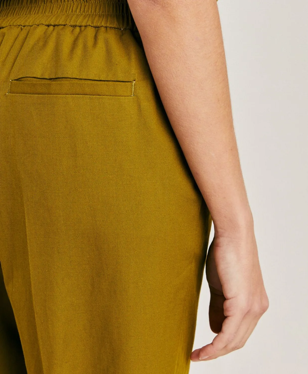 Donne Momonì Pantaloni E Shorts-Pantaloni Haiti In Gabardina - Oliva