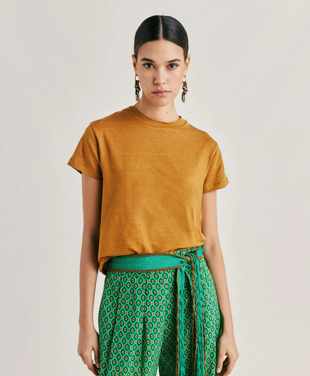 Donne Momonì T-Shirts E Top-Tshirt Lottie In Jersey Lino - Caramello