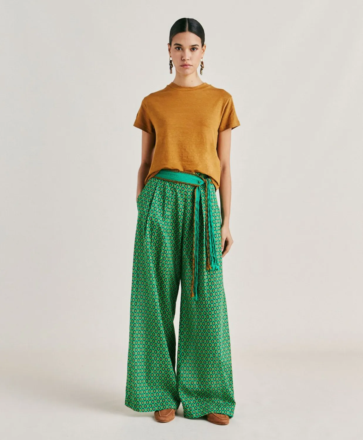 Donne Momonì T-Shirts E Top-Tshirt Lottie In Jersey Lino - Caramello